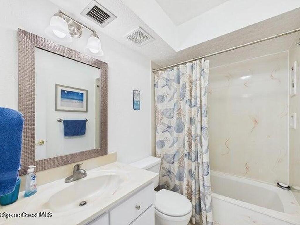 1305 S Atlantic Avenue, Cocoa Beach, FL 32931