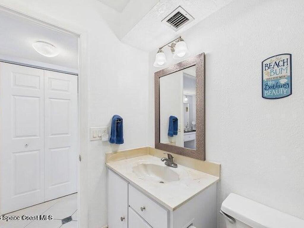 1305 S Atlantic Avenue, Cocoa Beach, FL 32931