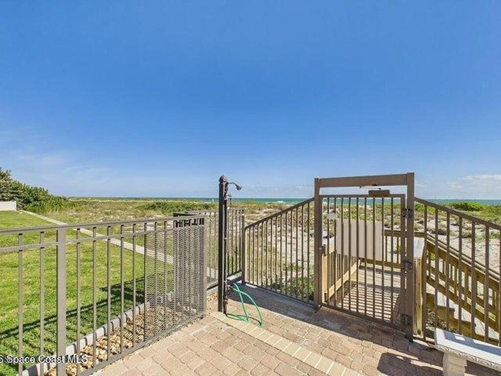 1305 S Atlantic Avenue, Cocoa Beach, FL 32931