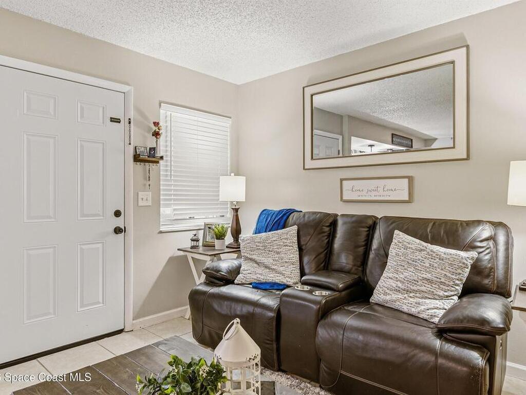 1000 Abada Court, Palm Bay, FL 32905