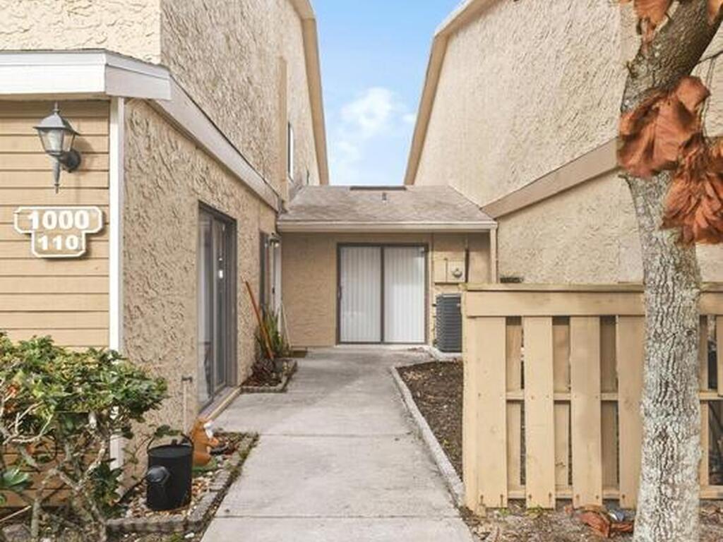 1000 Abada Court, Palm Bay, FL 32905