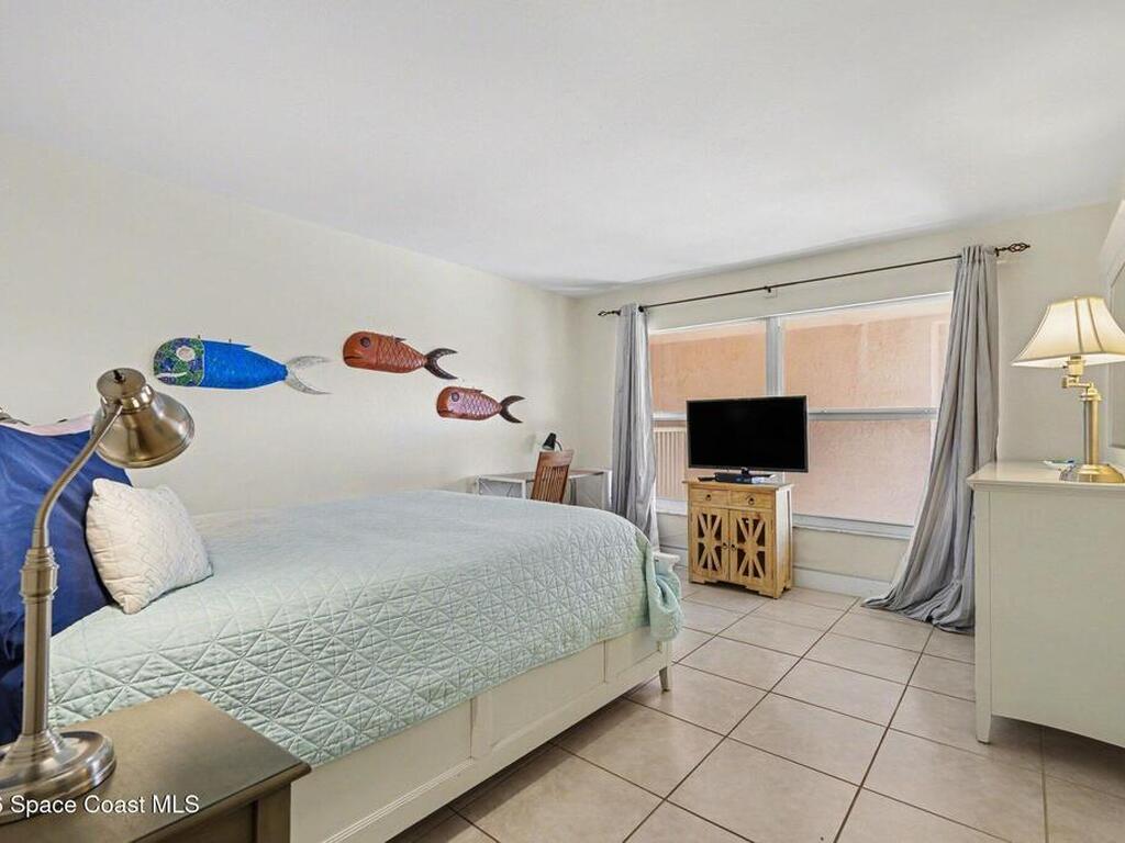 15 Sunflower Street, Cocoa Beach, FL 32931