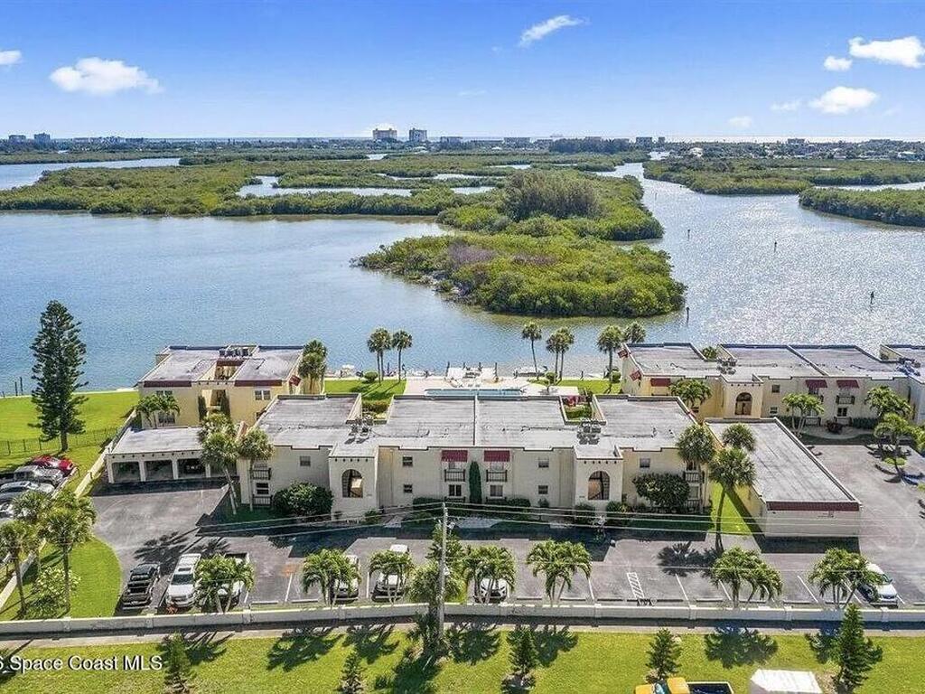 1729 Minutemen Causeway, Cocoa Beach, FL 32931
