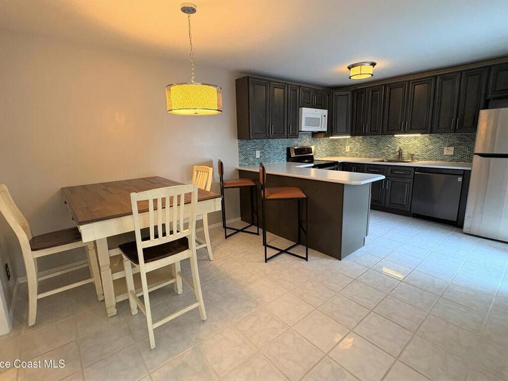 2012 Dan Court, Palm Bay, FL 32905