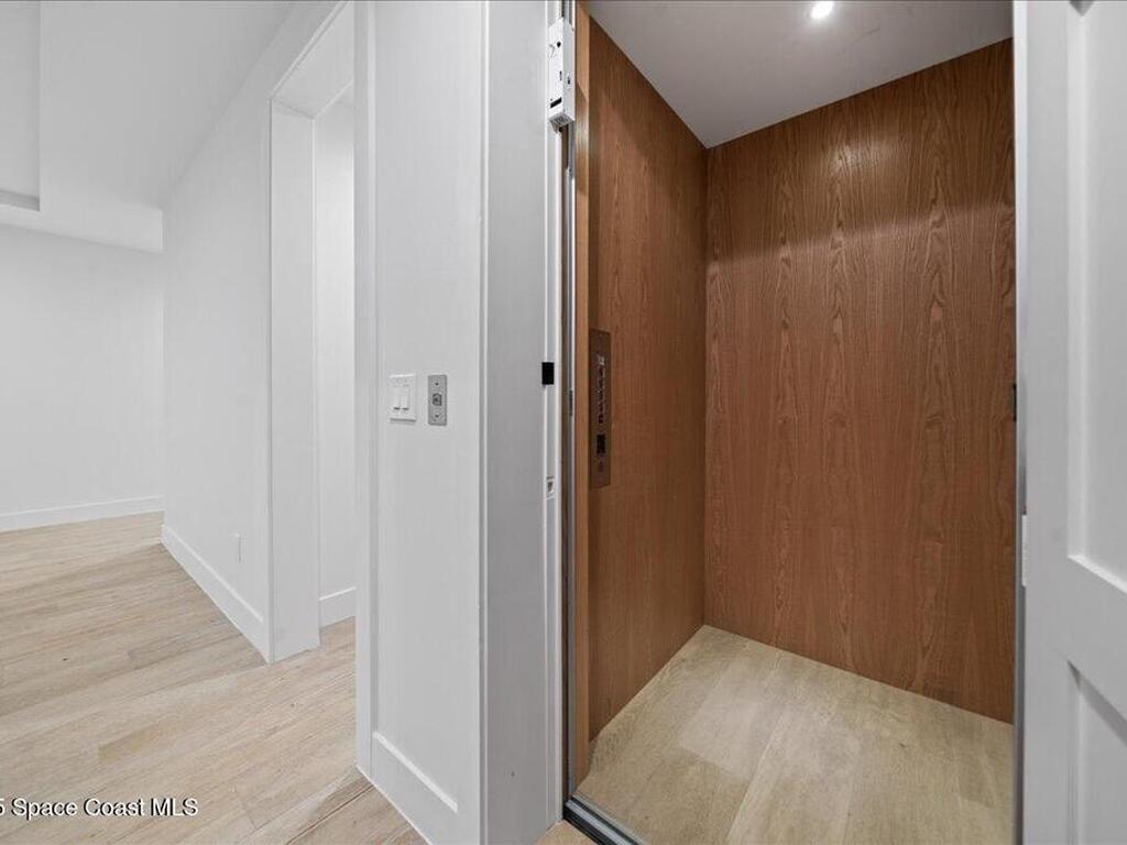 1006 Wave Crest Avenue, Indialantic, FL 32903