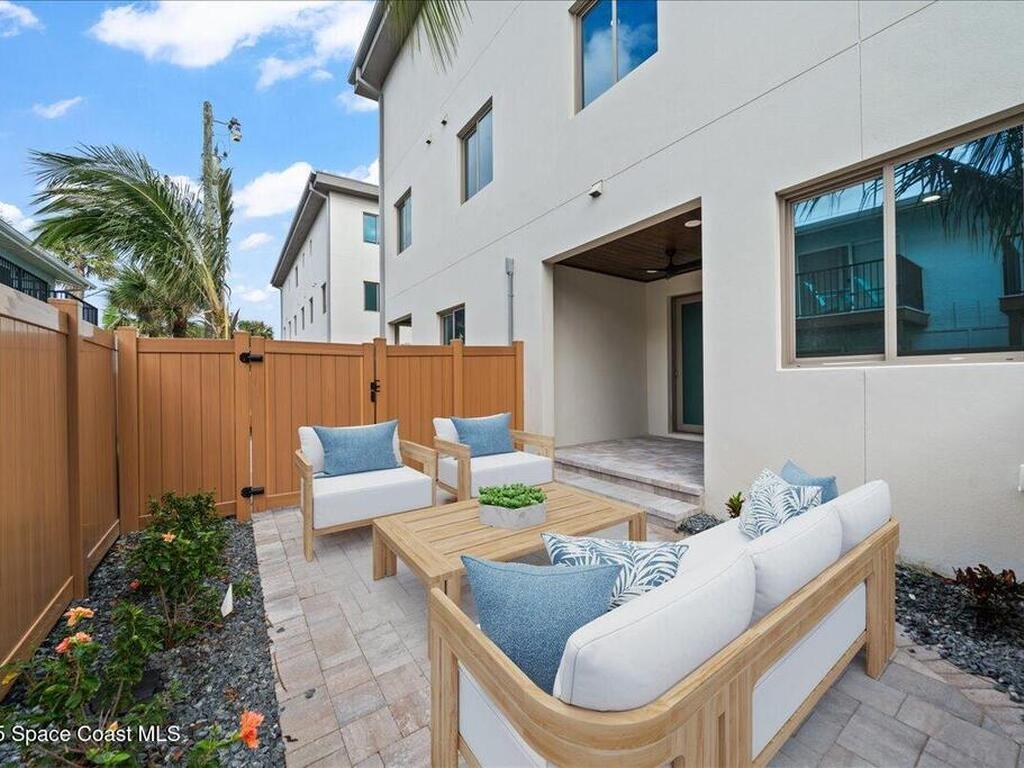 1006 Wave Crest Avenue, Indialantic, FL 32903