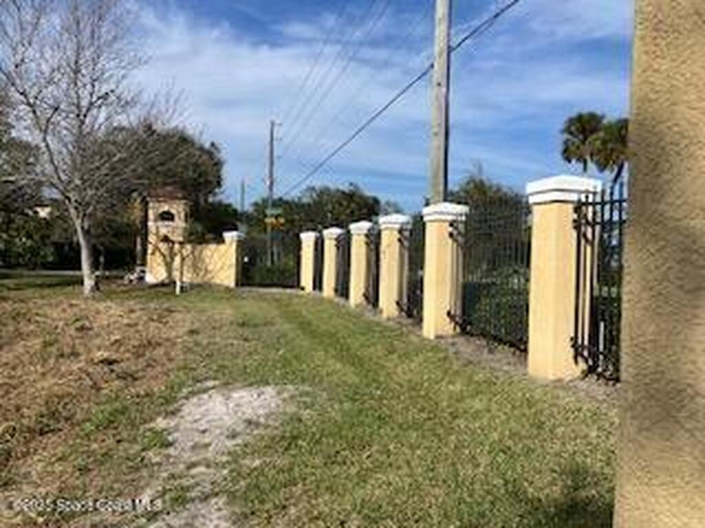 5205 S Tropical Trail, Merritt Island, FL 32952