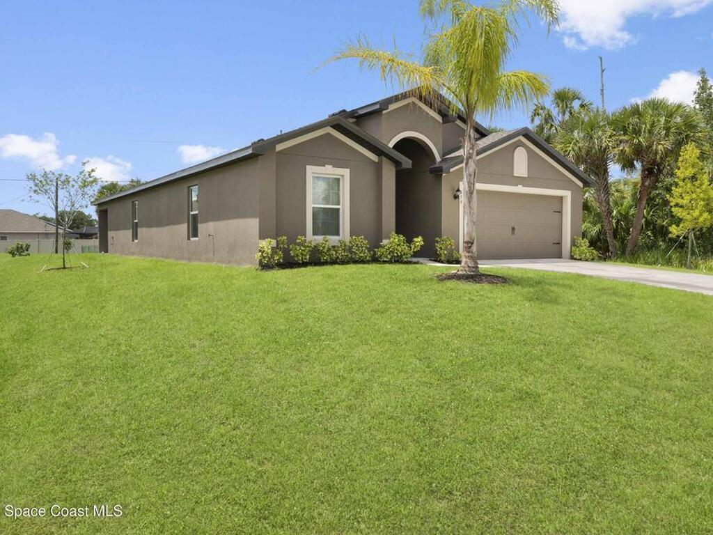 450 Old Road, Palm Bay, FL 32908