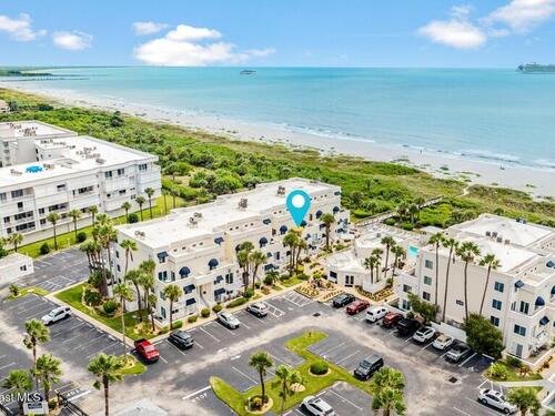 8600 Ridgewood Avenue