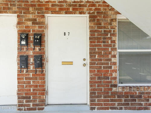 190 E Olmstead Drive