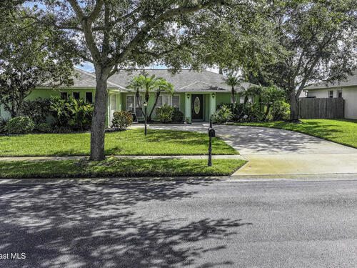 3083 Forest Creek Drive