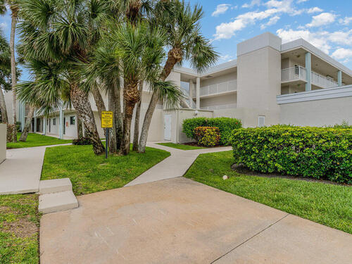 1595 N Atlantic Avenue, Cocoa Beach, FL 32931