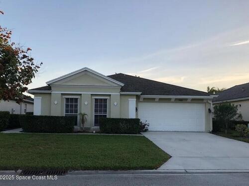 388 SW North Shore Boulevard