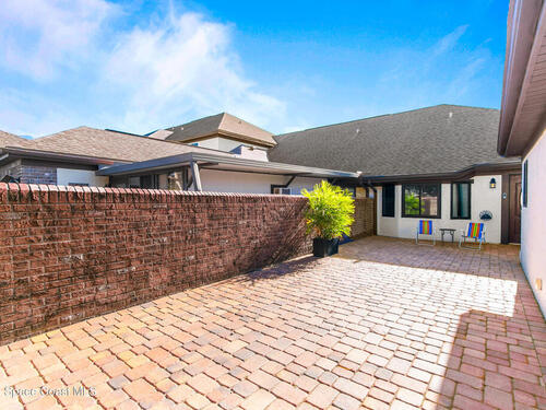 2133 Kings Cross Street