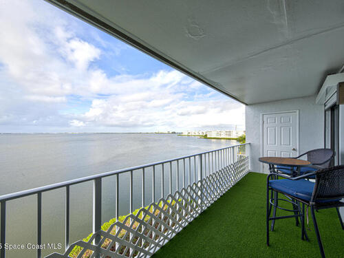 190 Seminole Lane, Cocoa Beach, FL 32931