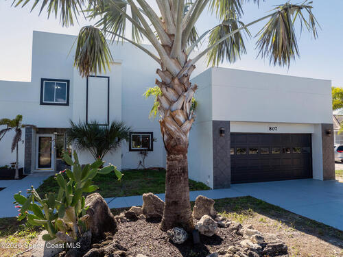 807 W Central Boulevard