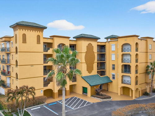 8472 Ridgewood Avenue, Cape Canaveral, FL 32920