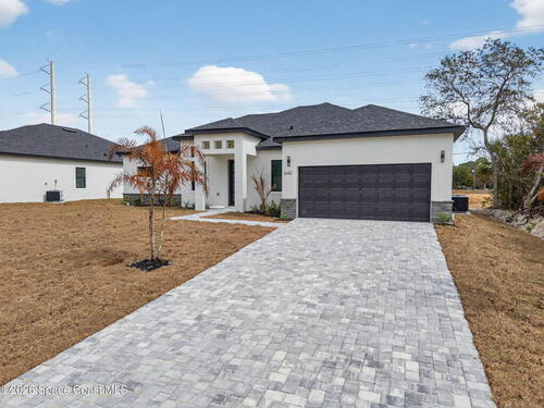 1482 Hayworth Circle