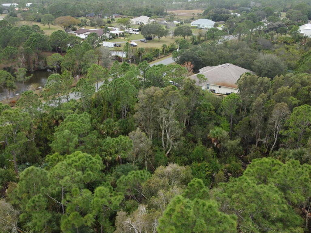 2480 Lacourt Lane, Malabar, FL 32950