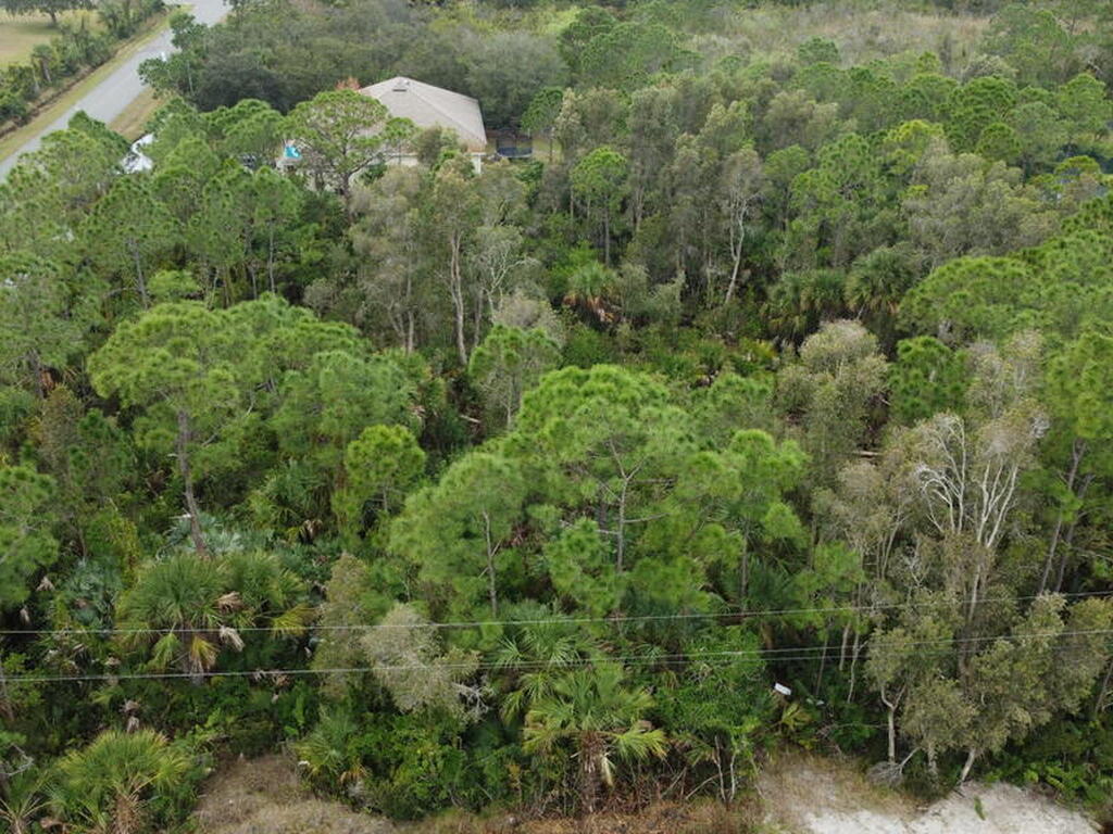 2480 Lacourt Lane, Malabar, FL 32950