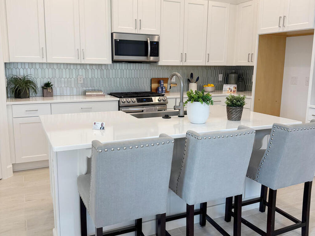 8526 Lyside Drive, Melbourne, FL 32940