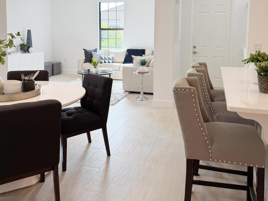 8526 Lyside Drive, Melbourne, FL 32940