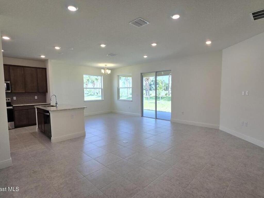 4386 Kelsey Lane, Micco, FL 32976