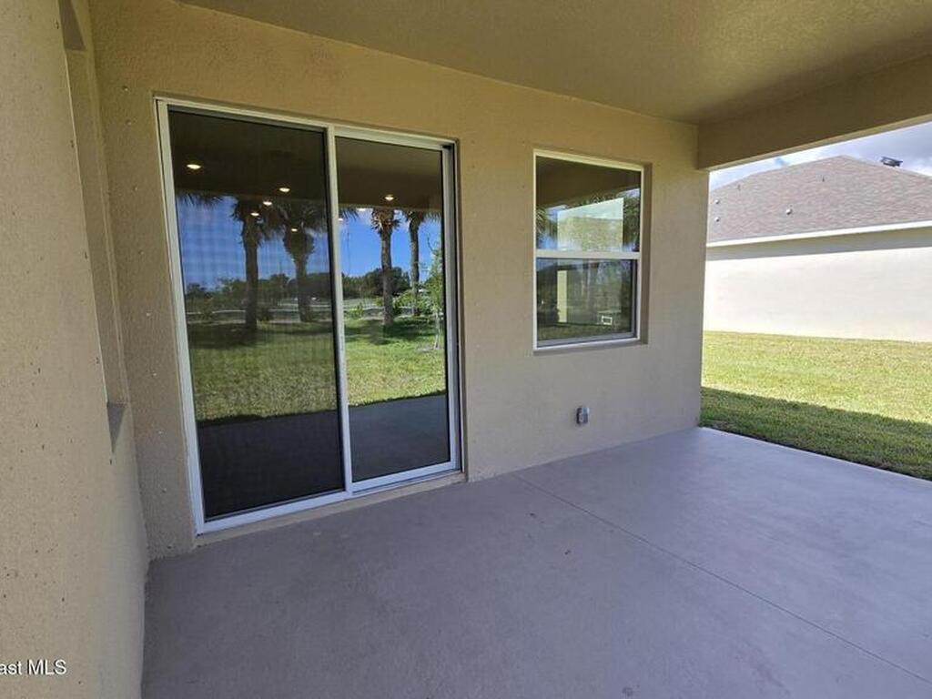 4386 Kelsey Lane, Micco, FL 32976