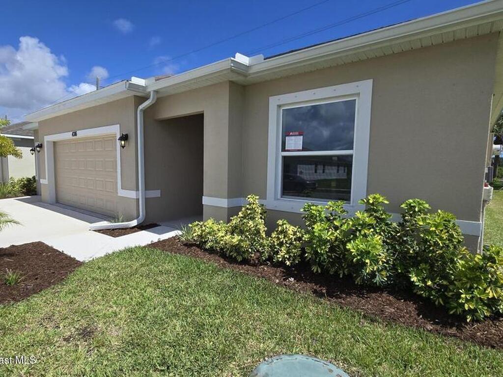 4386 Kelsey Lane, Micco, FL 32976