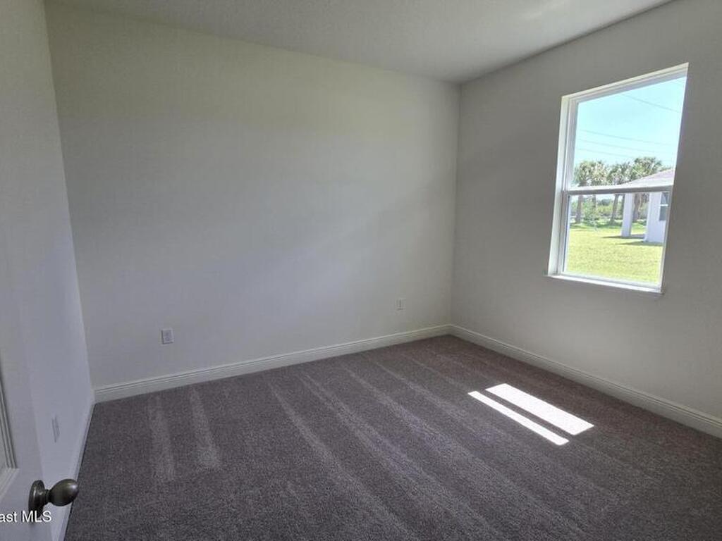 4386 Kelsey Lane, Micco, FL 32976