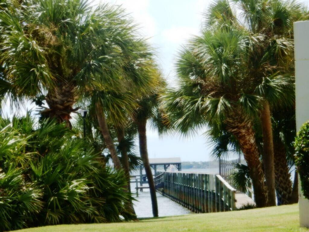 3335 Wind Surf Way, Melbourne Beach, FL 32951