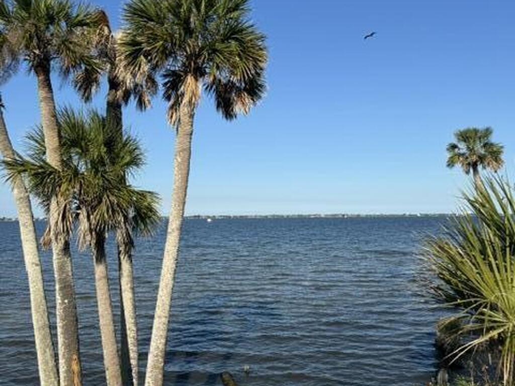 2918 Pineapple Avenue, Melbourne, FL 32935