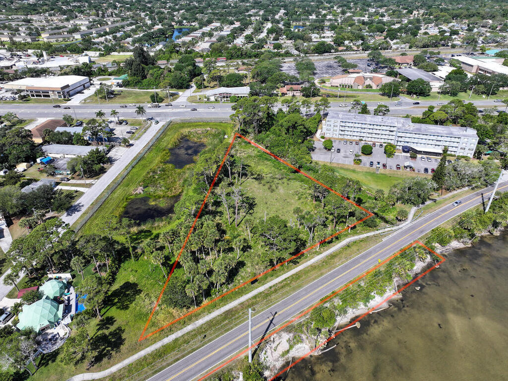 2918 Pineapple Avenue, Melbourne, FL 32935