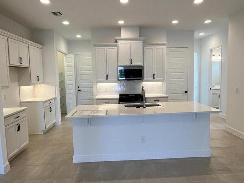 7735 Cache Creek Lane, Melbourne, FL 32940