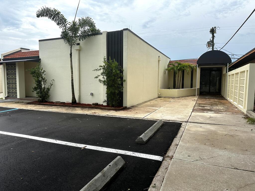 833 Barton Boulevard, Rockledge, FL 32955