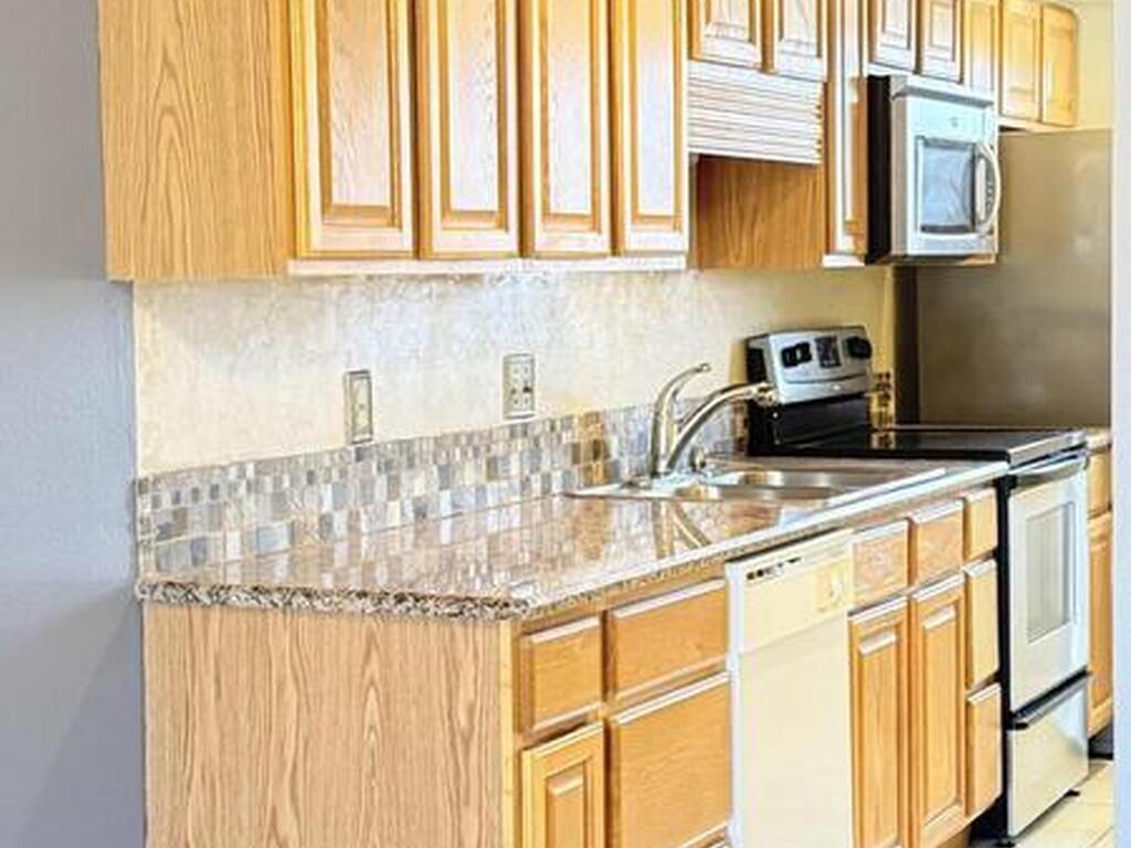 190 Paradise Boulevard, Indialantic, FL 32903