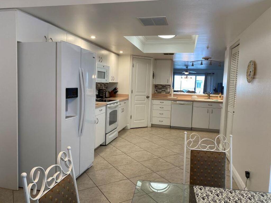 8700 Ridgewood Avenue, Cape Canaveral, FL 32920