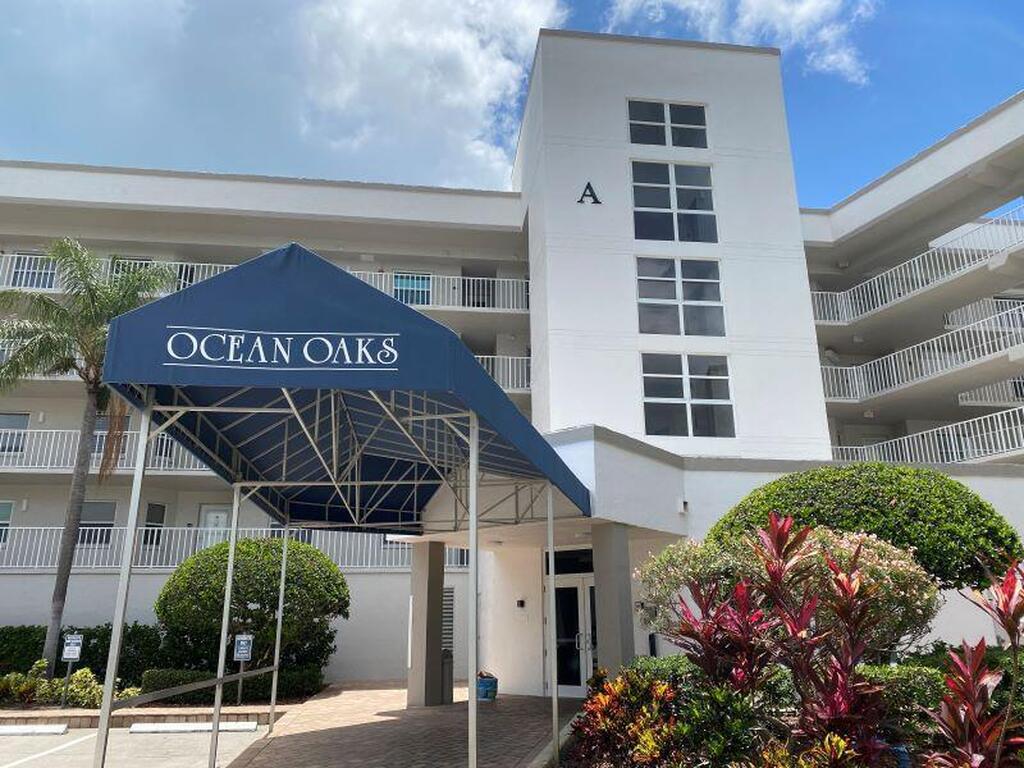 8700 Ridgewood Avenue, Cape Canaveral, FL 32920