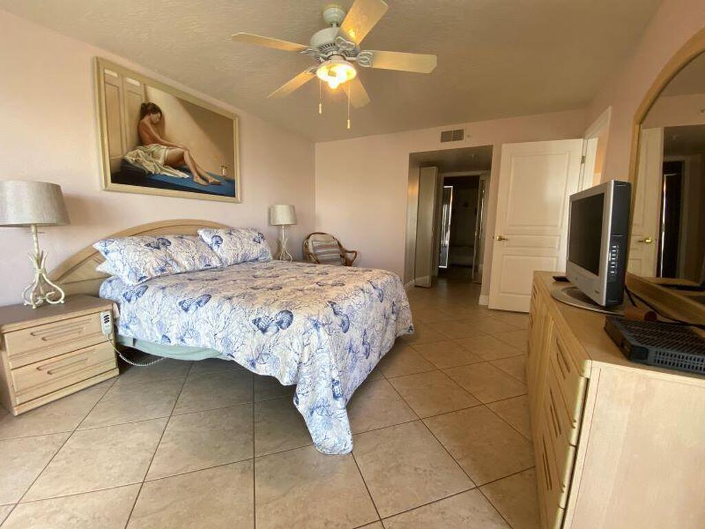 8700 Ridgewood Avenue, Cape Canaveral, FL 32920