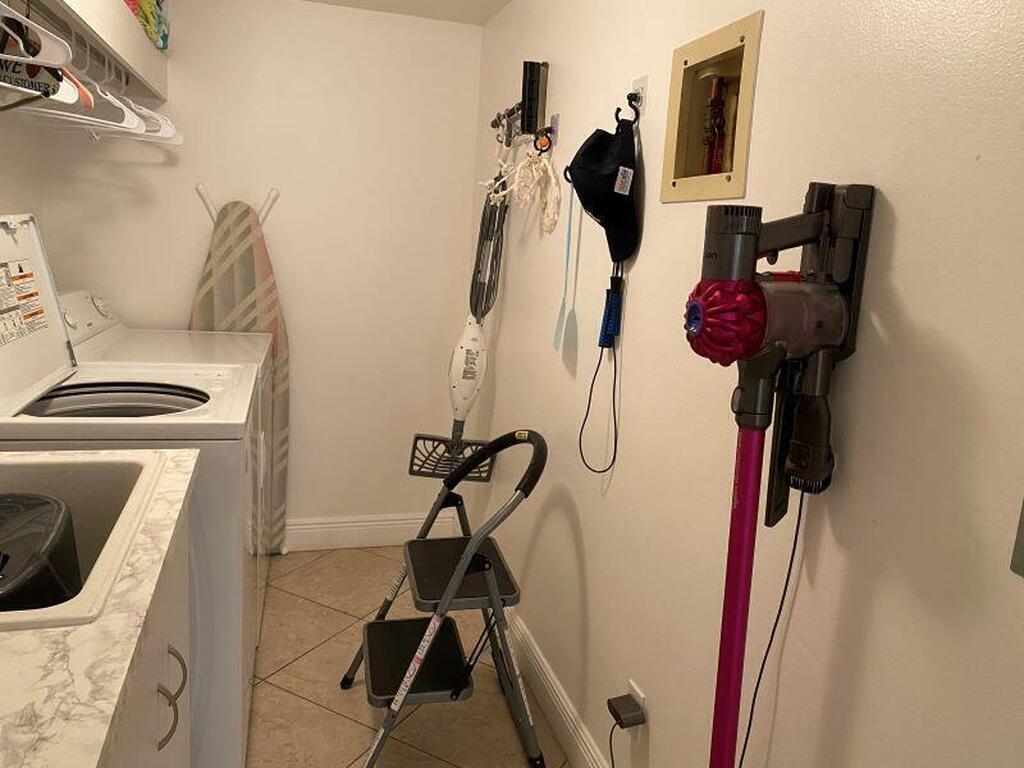 8700 Ridgewood Avenue, Cape Canaveral, FL 32920