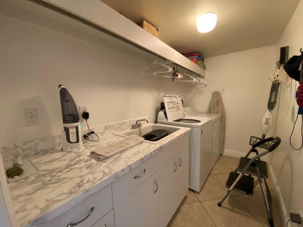 8700 Ridgewood Avenue, Cape Canaveral, FL 32920