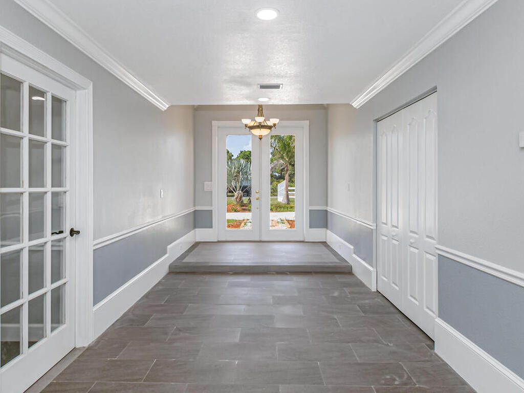 4715 Blossom Ridge Place, Grant, FL 32949