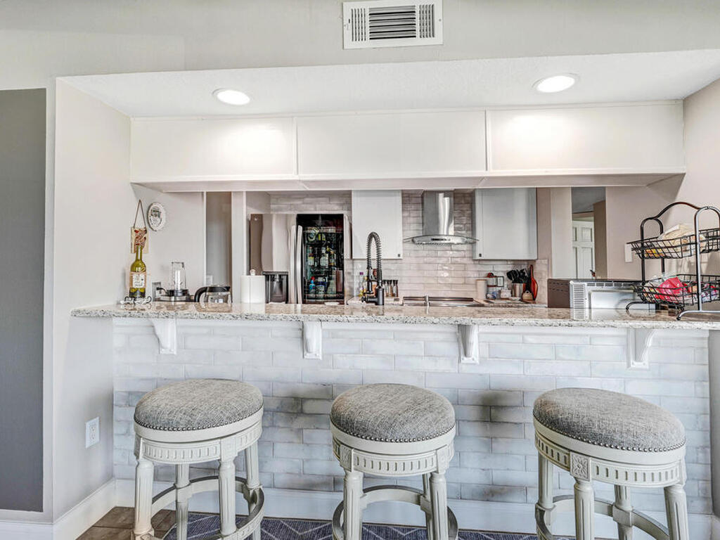 5011 NE Dixie Highway, Palm Bay, FL 32905