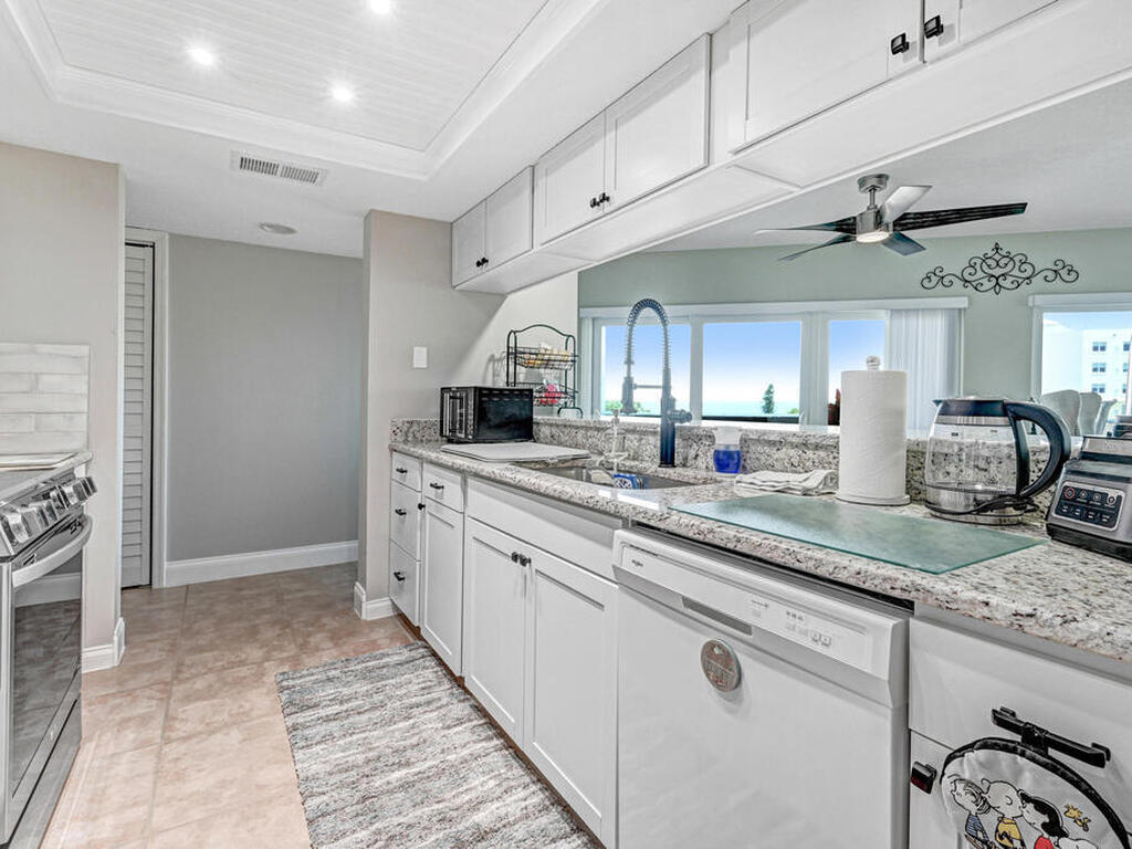 5011 NE Dixie Highway, Palm Bay, FL 32905