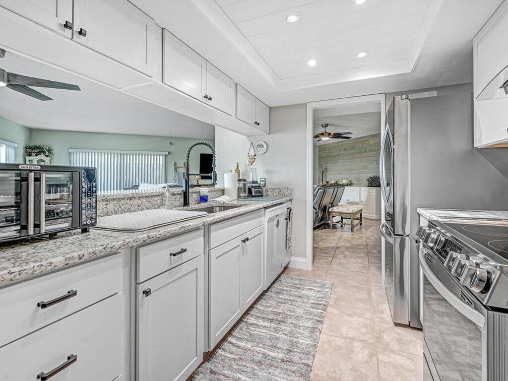 5011 NE Dixie Highway, Palm Bay, FL 32905