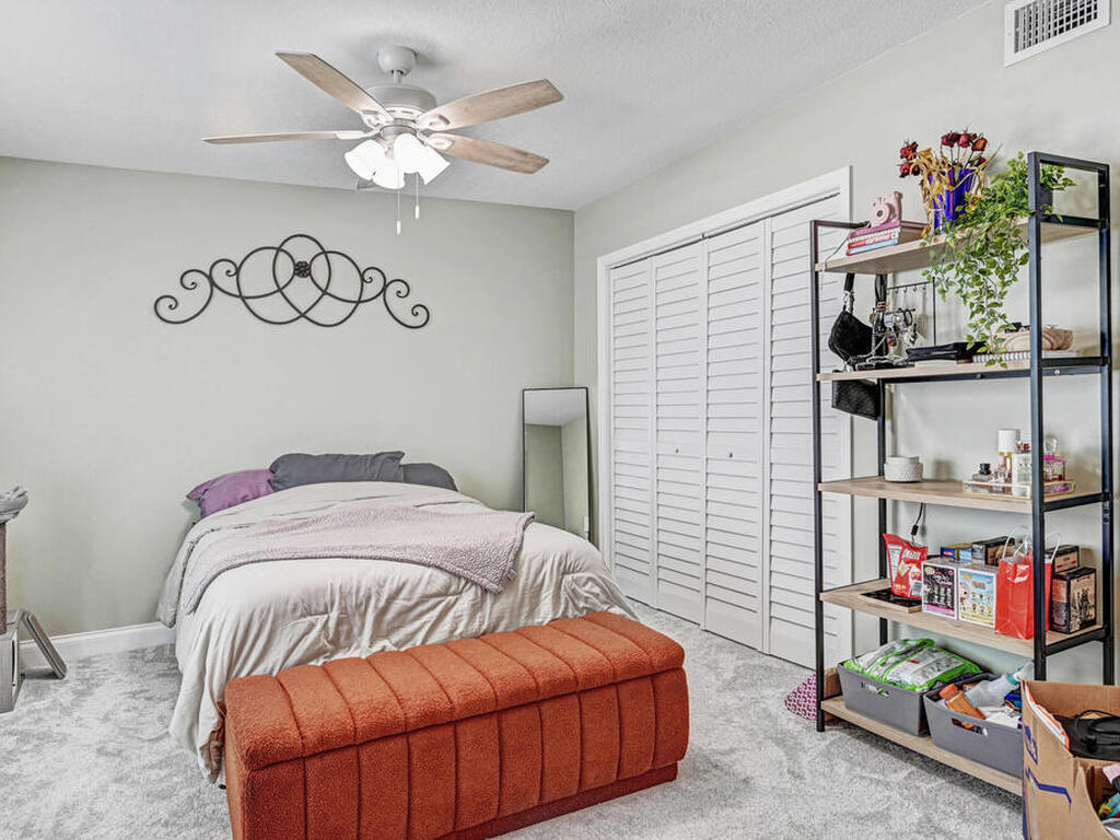 5011 NE Dixie Highway, Palm Bay, FL 32905