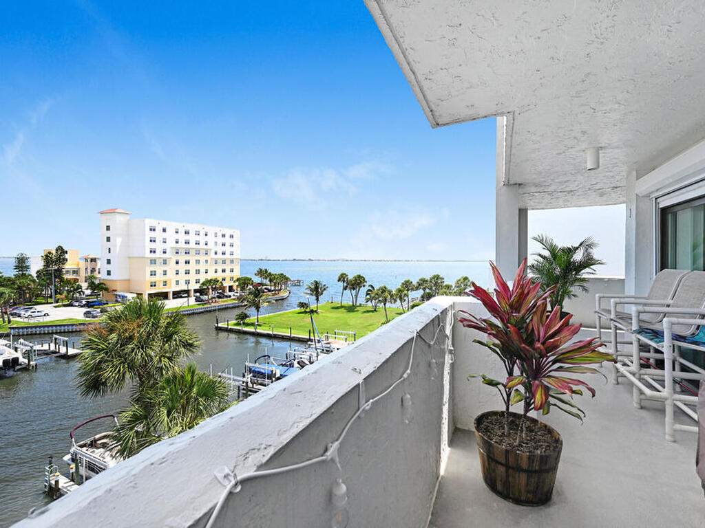 5011 NE Dixie Highway, Palm Bay, FL 32905