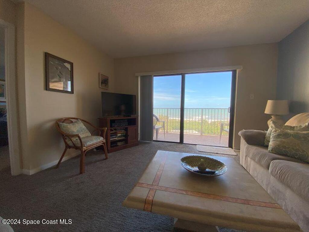 7520 Ridgewood Avenue, Cape Canaveral, FL 32920