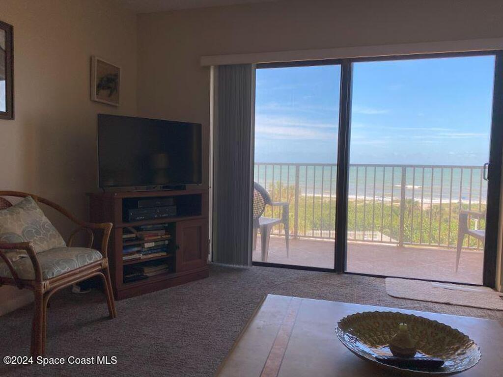 7520 Ridgewood Avenue, Cape Canaveral, FL 32920