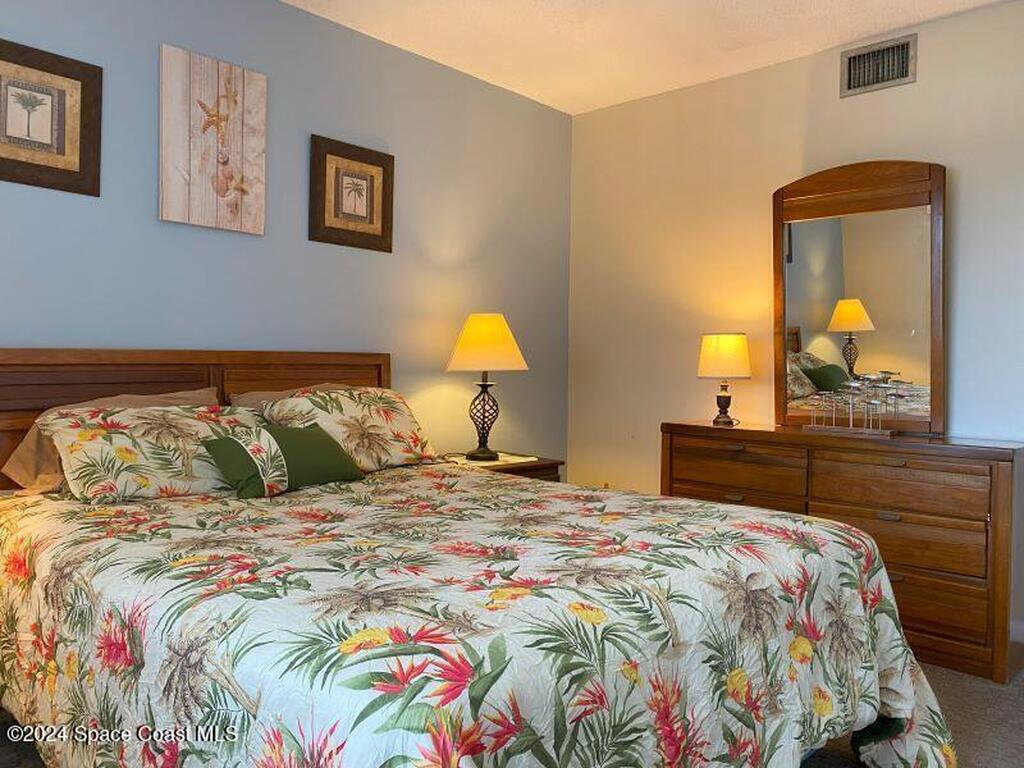 7520 Ridgewood Avenue, Cape Canaveral, FL 32920